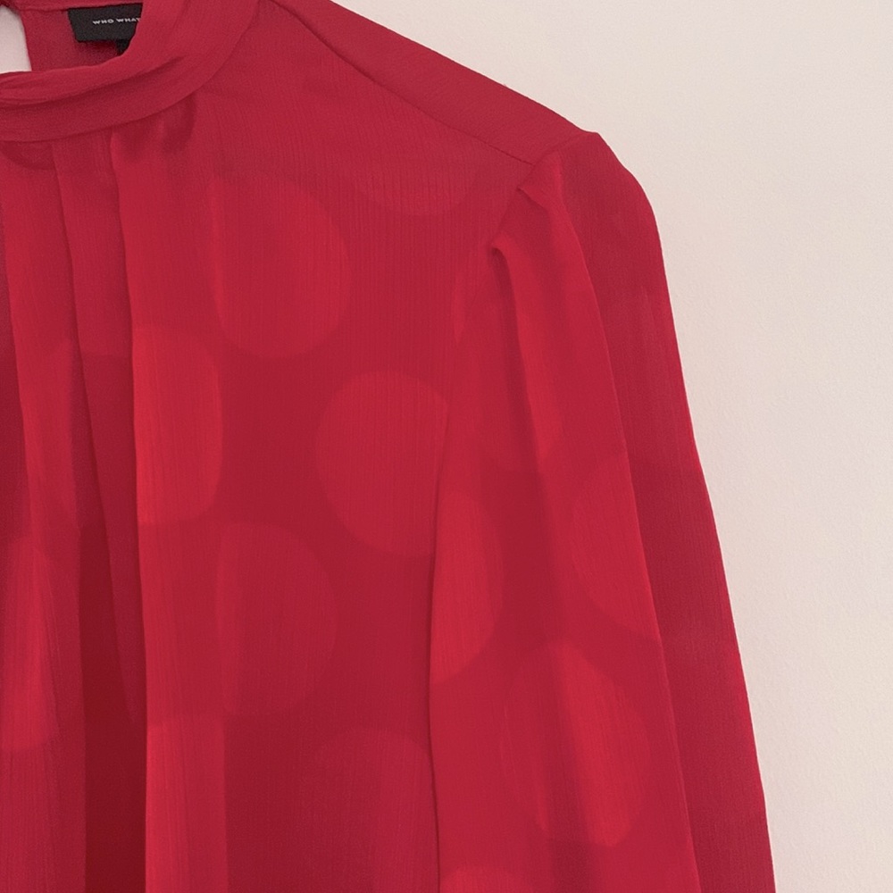 Who What Wear Red High Neck Blouse - Picture 2 of 10